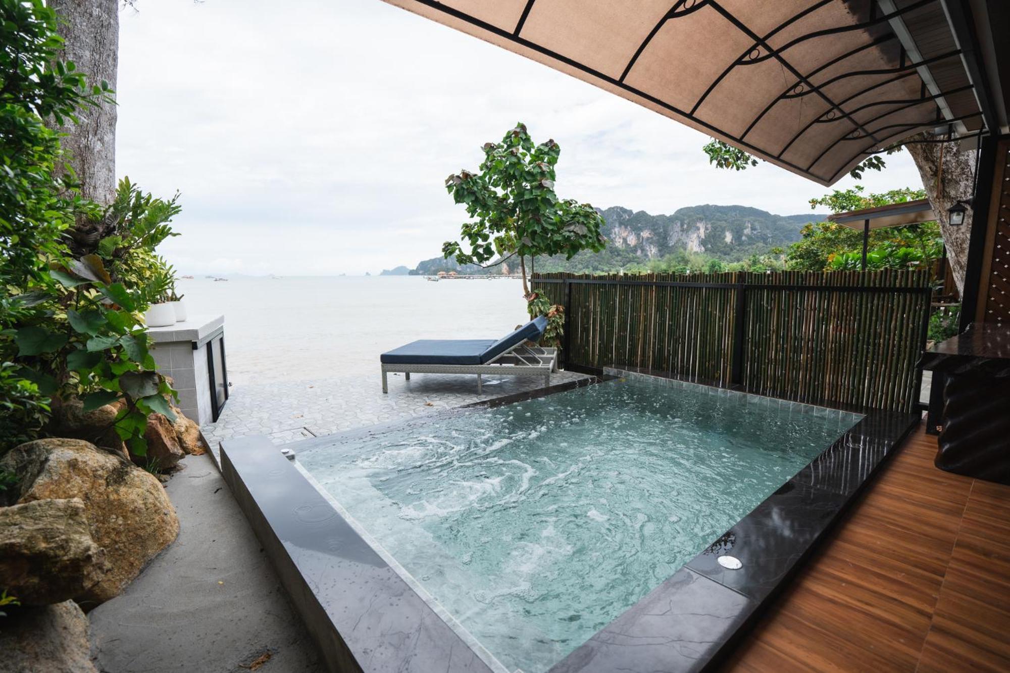 Beachhouse Pool Villas Krabi town Exteriör bild